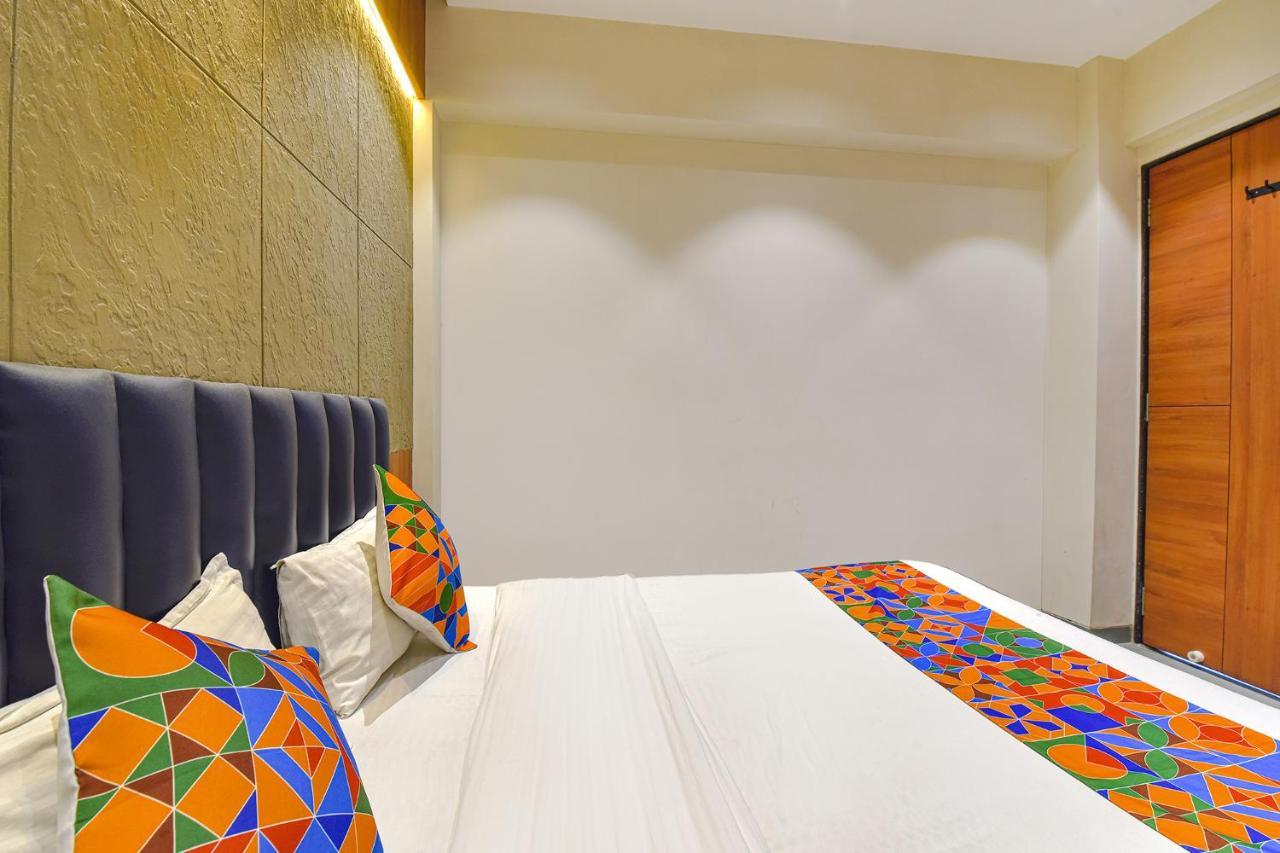 סוראט Fabhotel Udhna Inn, Near Udhna Junction מראה חיצוני תמונה